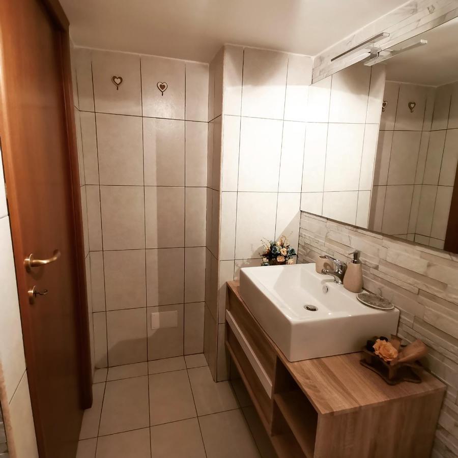 نابولي Dale Rooms المظهر الخارجي الصورة